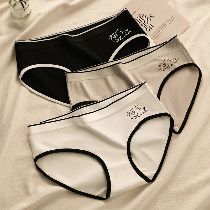 3-teiliges Set mit weichen Slips, bequem, sexy, mittelhoher Taille, Dessous für Damen, Sporthöschen, Damenunterwäsche