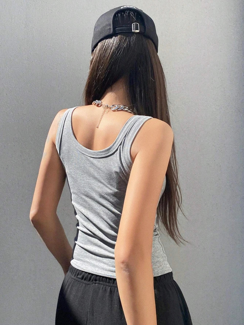 "Camisole Tank Top for Women – Sexy Sleeveless Knitted Summer Top, Tight-Fit Outerwear"