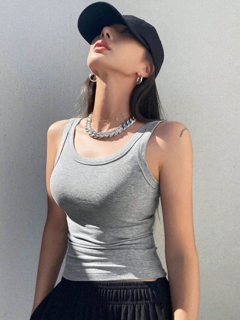 "Camisole Tank Top for Women – Sexy Sleeveless Knitted Summer Top, Tight-Fit Outerwear"