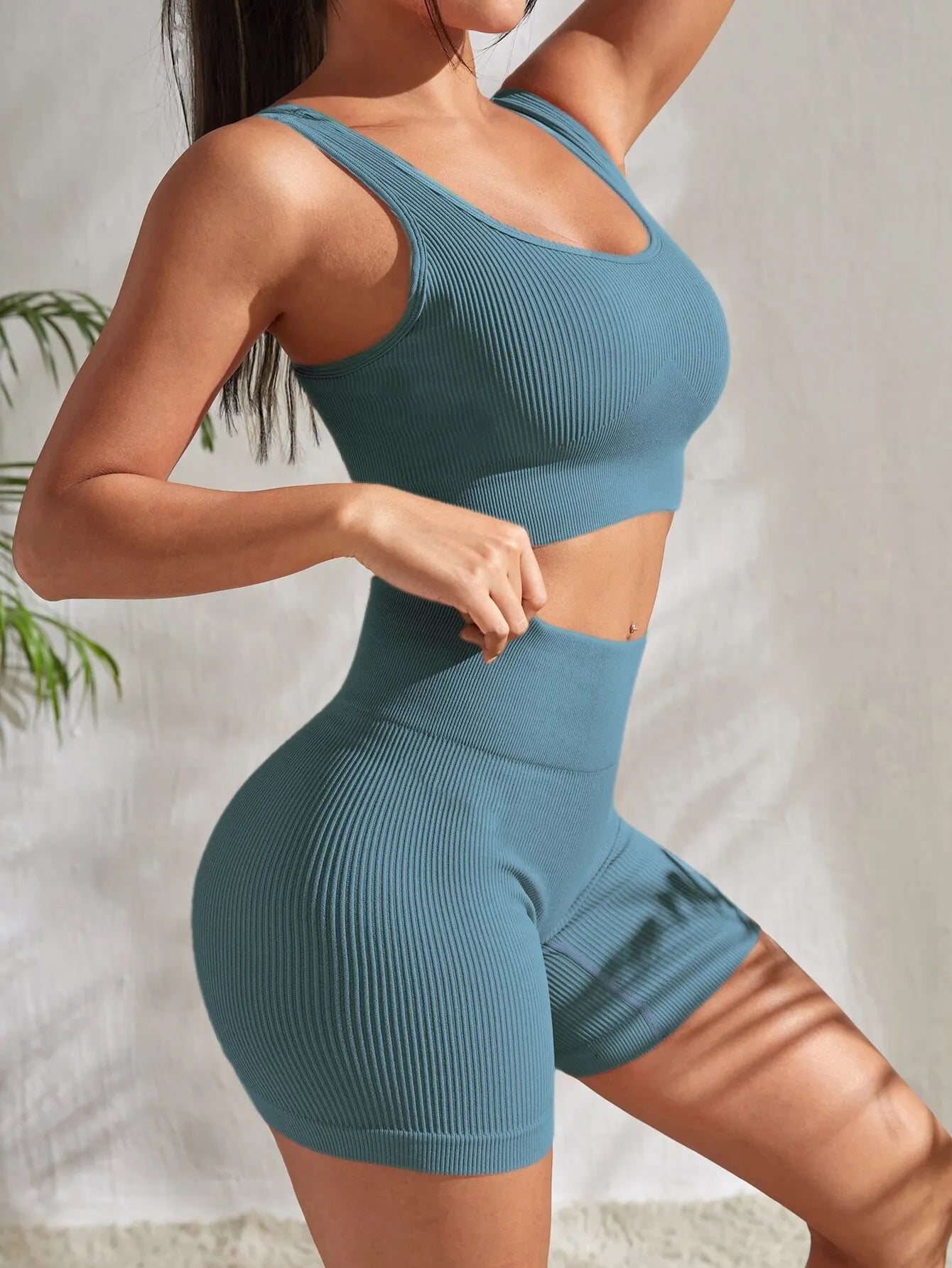 Seamless Ribbed Yoga Set for Women – Crop Tank & High Waist Shorts"